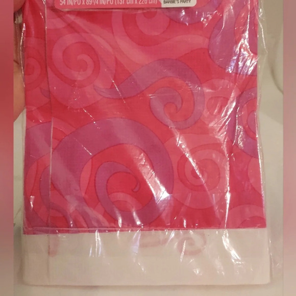 Y2K Vintage 2000 Mattel Barbie Party Express Table Cover 54 X 84.25 inches - Picture 4 of 6